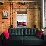 Lägenhet Loft 200m To Old Town Wi-fi