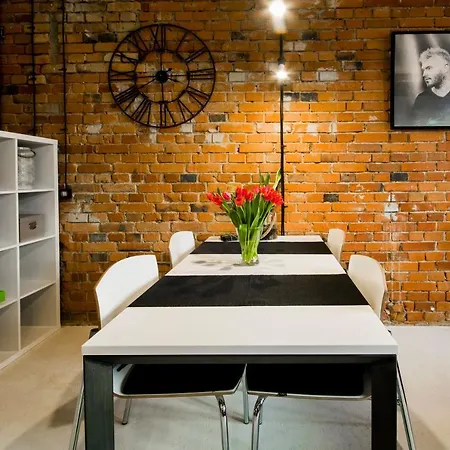 Loft 200m To Old Town Wi-fi Apartament *