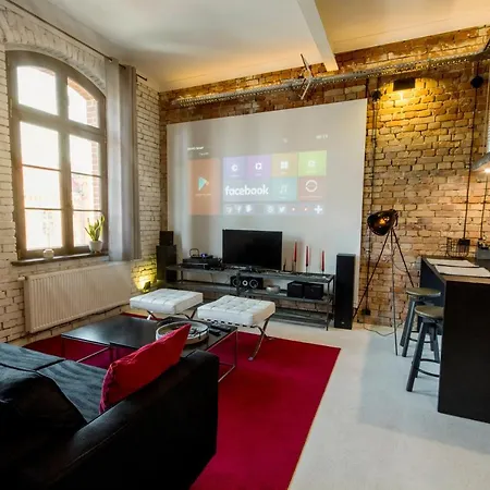 Lägenhet Loft 200m To Old Town Wi-fi *