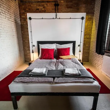 Loft 200m To Old Town Wi-fi Apartament